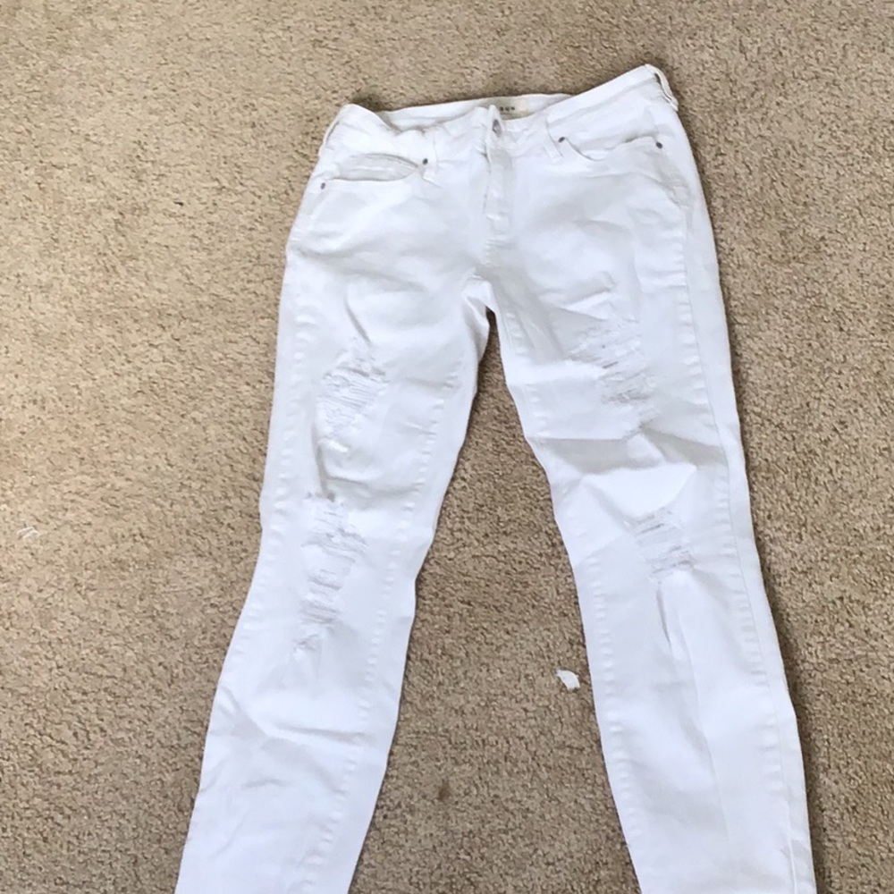 White ripped jeans from pacsun